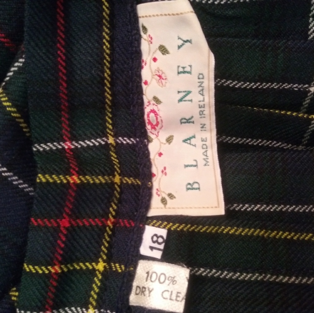 Women's wool kilt